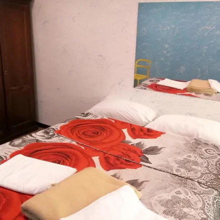 With 5 Bedrooms In With Wonderful City View And Wifi * Genoa